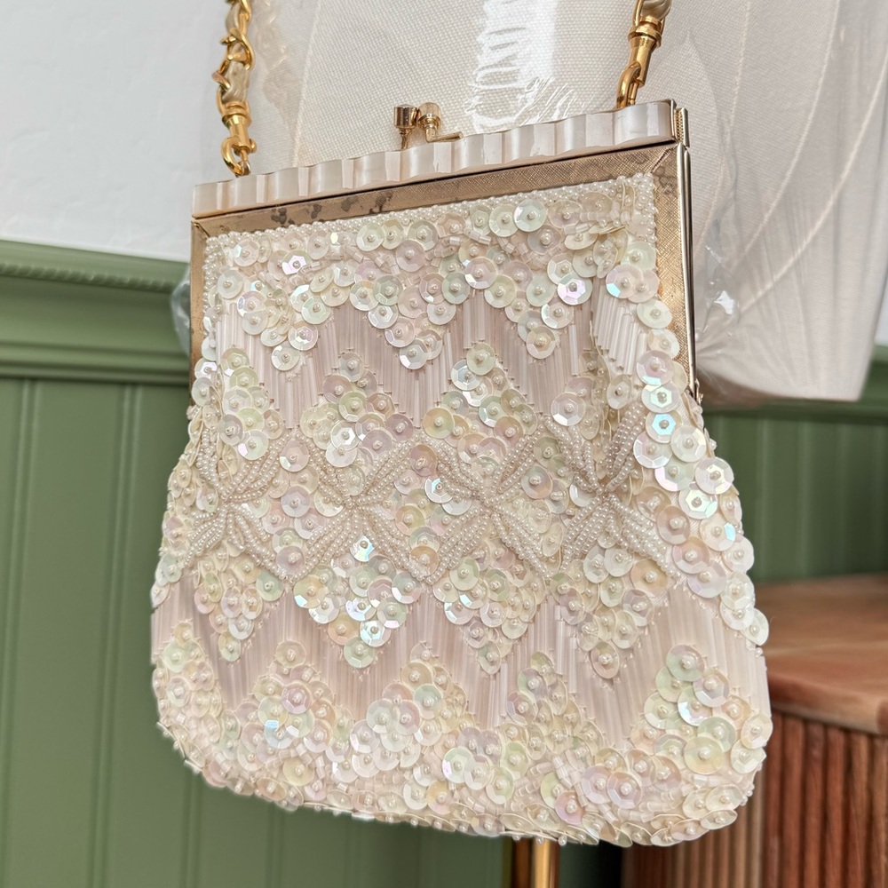 Vintage Rimco of California beaded wallet/purse champagne gold straps EVC